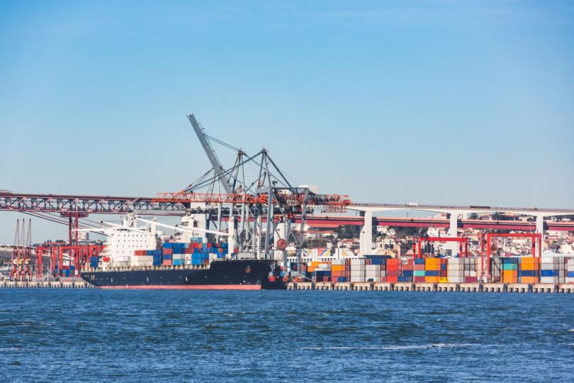 Terminal de Contentores de Alcântara recebe investimento de 122 milhões de euros