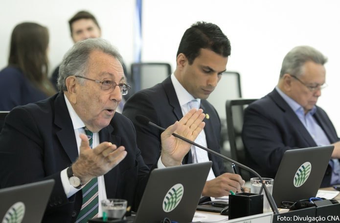 Vendas de terras a estrangeiros e exportações agrícolas são debatidas no Conselho do Agro da CNA
