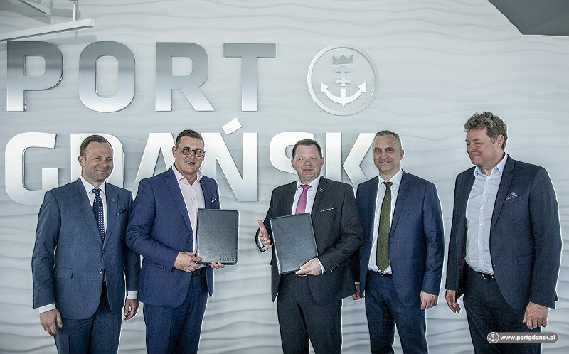 Estaleiro de Gdansk no porto central