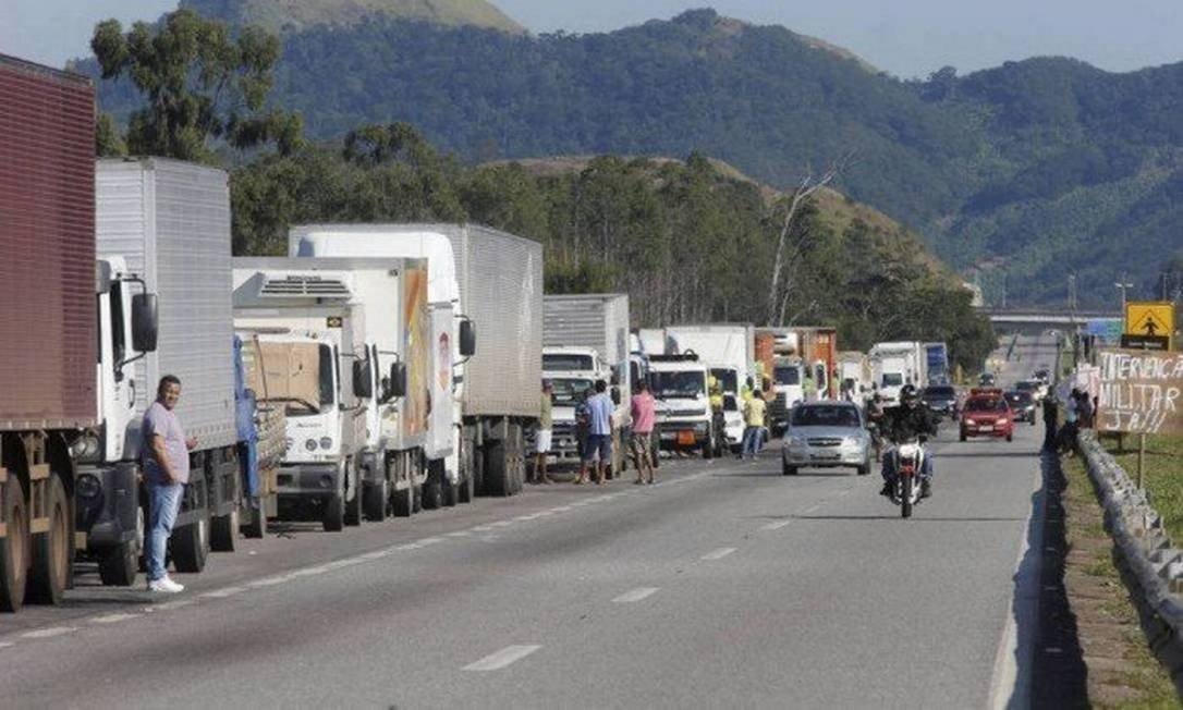 Empresas avaliam ir à Justiça após cancelamento da tabela de frete