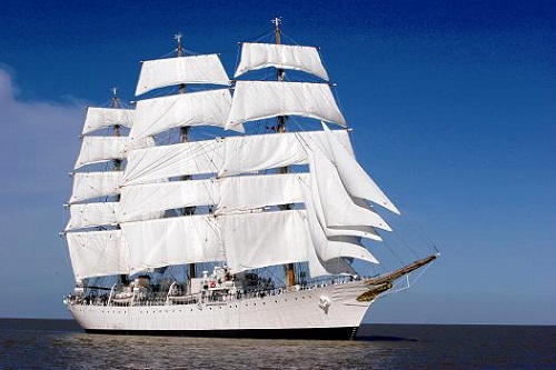 Navio-Escola Libertad atracará no Porto de Salvador para visitação pública