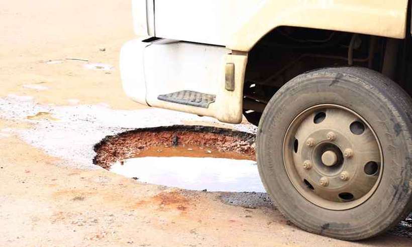Baixa qualidade e alto preço do asfalto impactam no setor de transportes