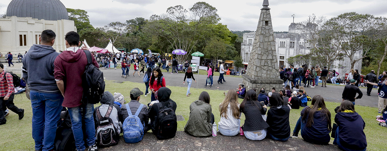 Quer conhecer os cursos da USP? Visite a feira de profissões em São Paulo