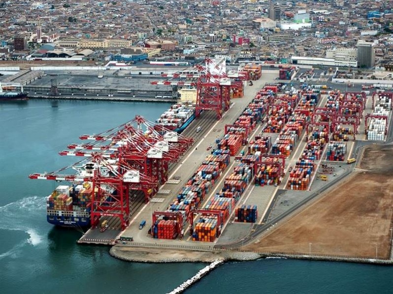 DP World Callao, destaca-se com um aumento na movimentação de contêineres de 8,1% em junho