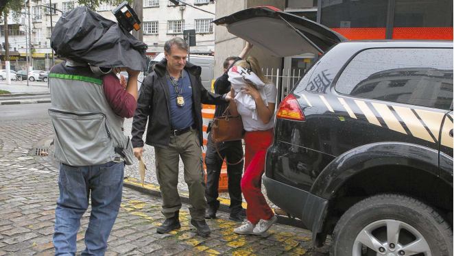 Codesp investiga funcionários