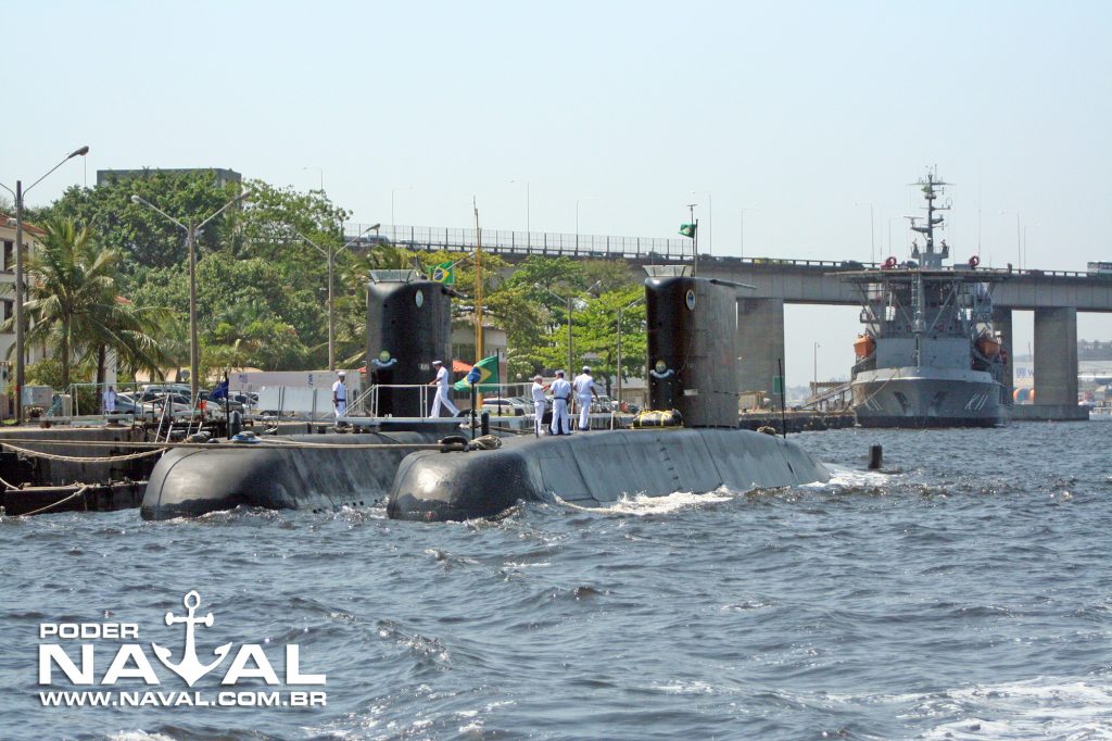 Marinha decide transferir dois submarinos IKL-209 para a reserva a fim de vendê-los