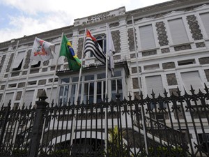 Contrato com firma foi rescindido