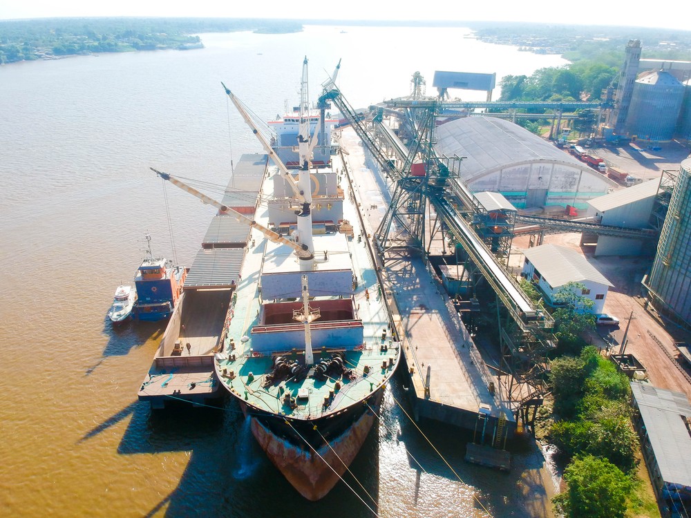 Produtores do MS usam porto do AP para exportação de 32 mil toneladas de milho para a China