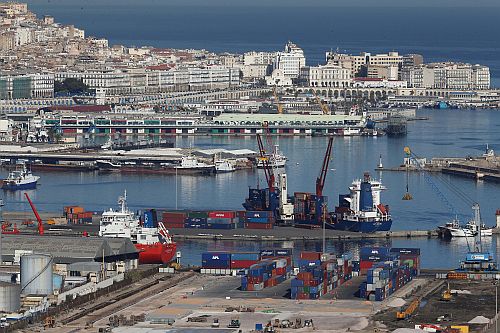 Argélia quer navios nacionais na importação