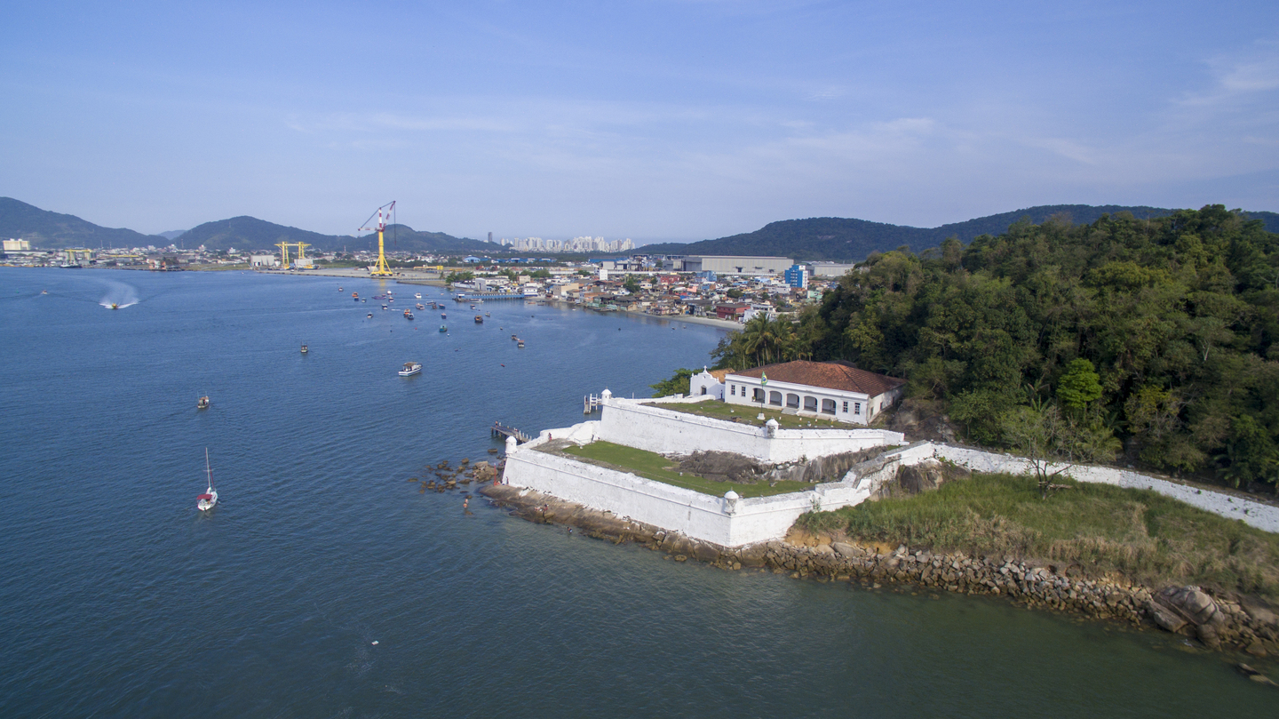 Guarujá busca parcerias para revitalizar patrimônios