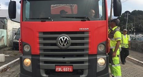 DERSA realiza pesagem de caminhões na travessia de São Sebastião/Ilha Bela