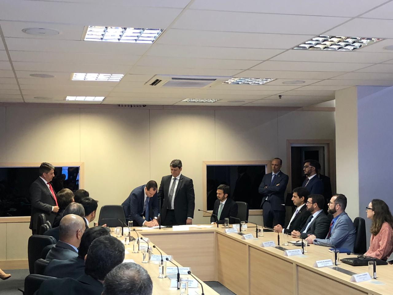 FENOP acompanha cerimônia de assinatura de contratos da SNPTA