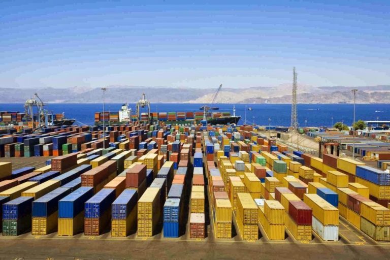 Produtos básicos avançam e cai participação de bens manufaturados nas exportações brasileiras