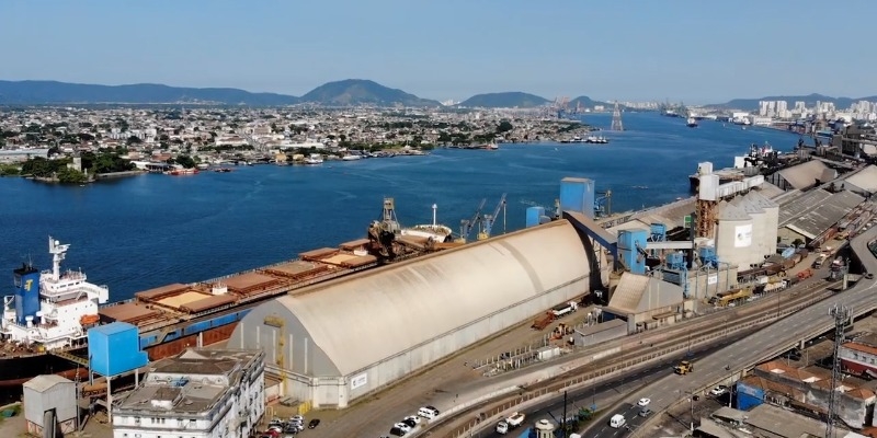 Porto de Santos oferece diversas vagas de emprego