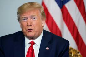 Trump diz que aumento de tarifas sobre produtos chineses será adiado