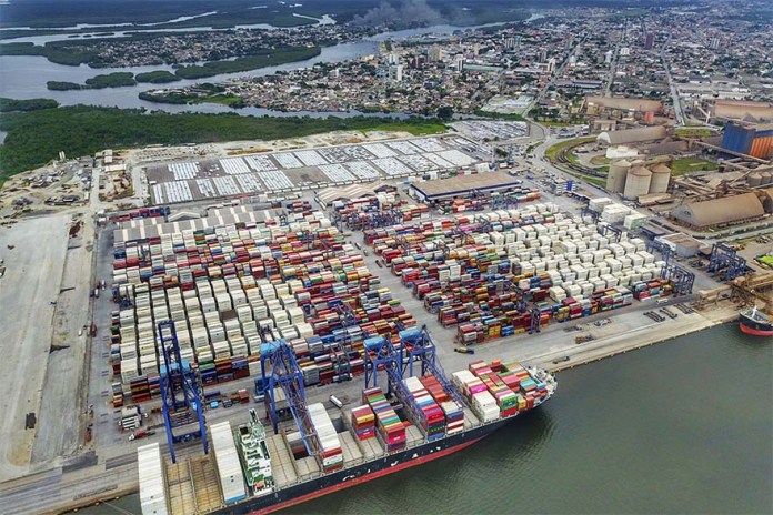 Exportação: Porto de Paranaguá deverá embarcar 6 milhões de toneladas de grãos até dezembro