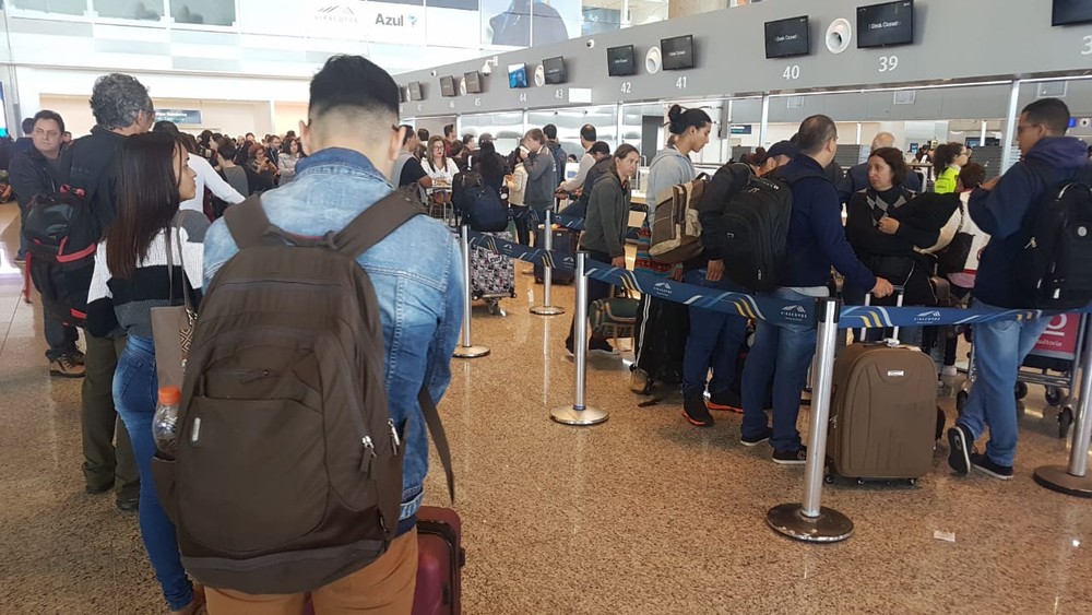 Governo estuda fim de adicional, e tarifa de embarque internacional pode cair pela metade