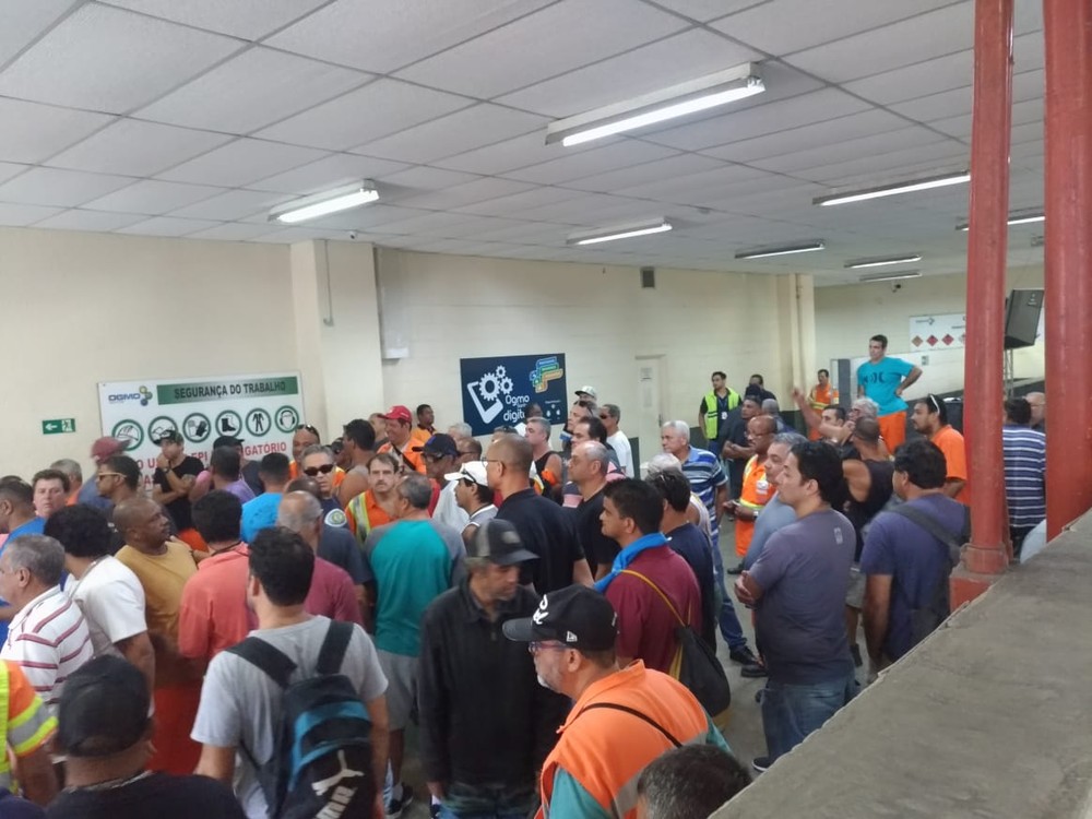 Ogmo retira funcionários dos postos de escalação e estivadores reclamam