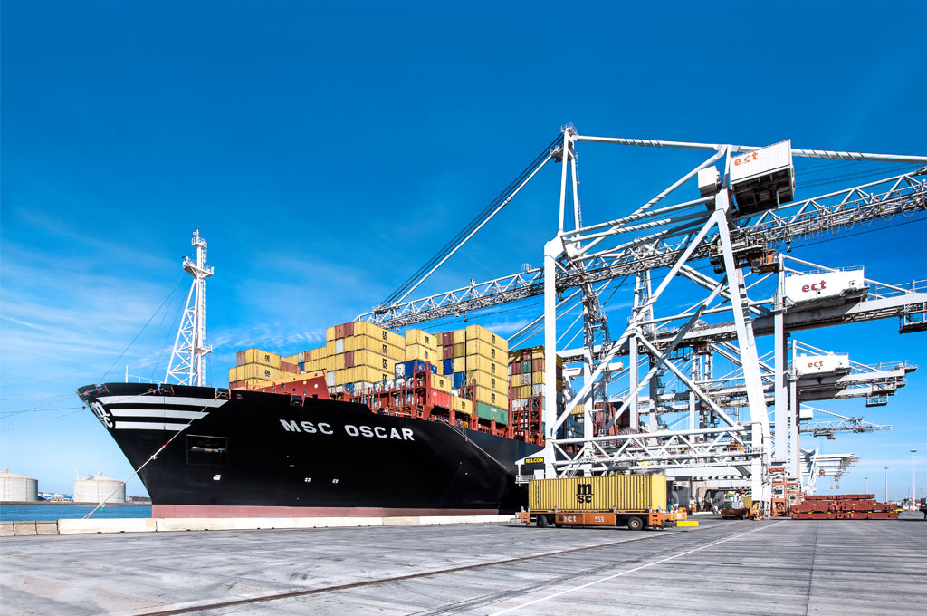 Maersk pode perder a coroa de maior operadora