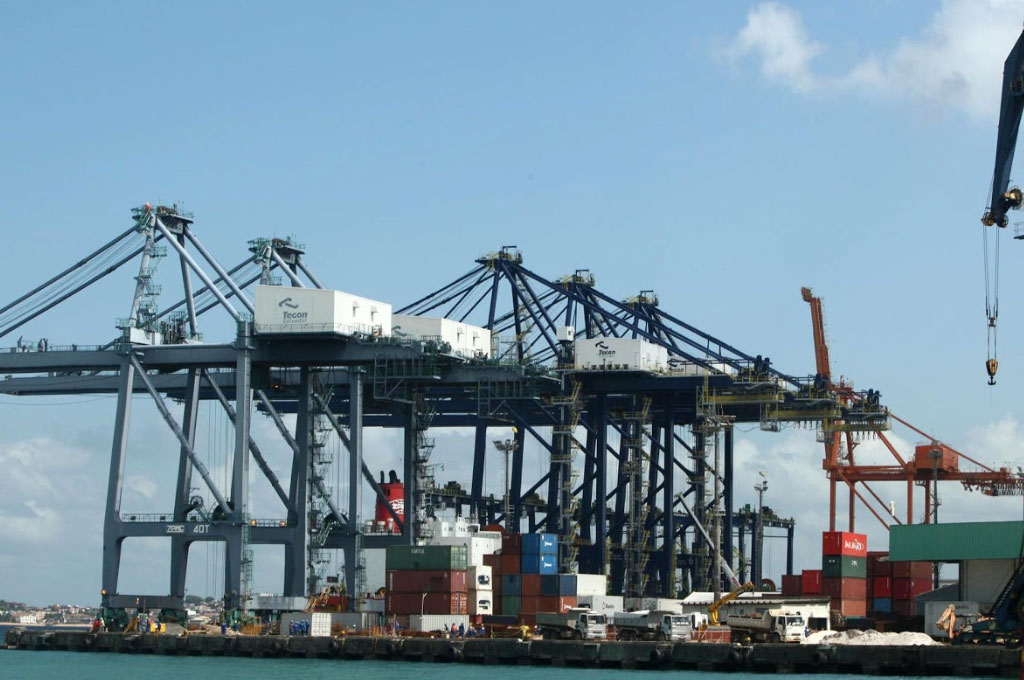 Justiça Federal suspende obra de ampliação do Porto de Salvador