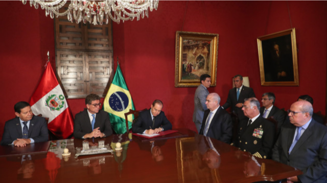 Submarinos: Peru e Brasil propõem aprofundar cooperação entre suas marinhas