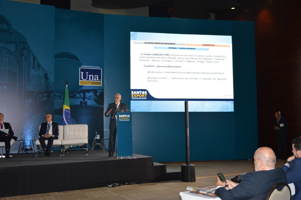 Presidente da FENOP fala sobre os novos modelos portuários no Santos Export 