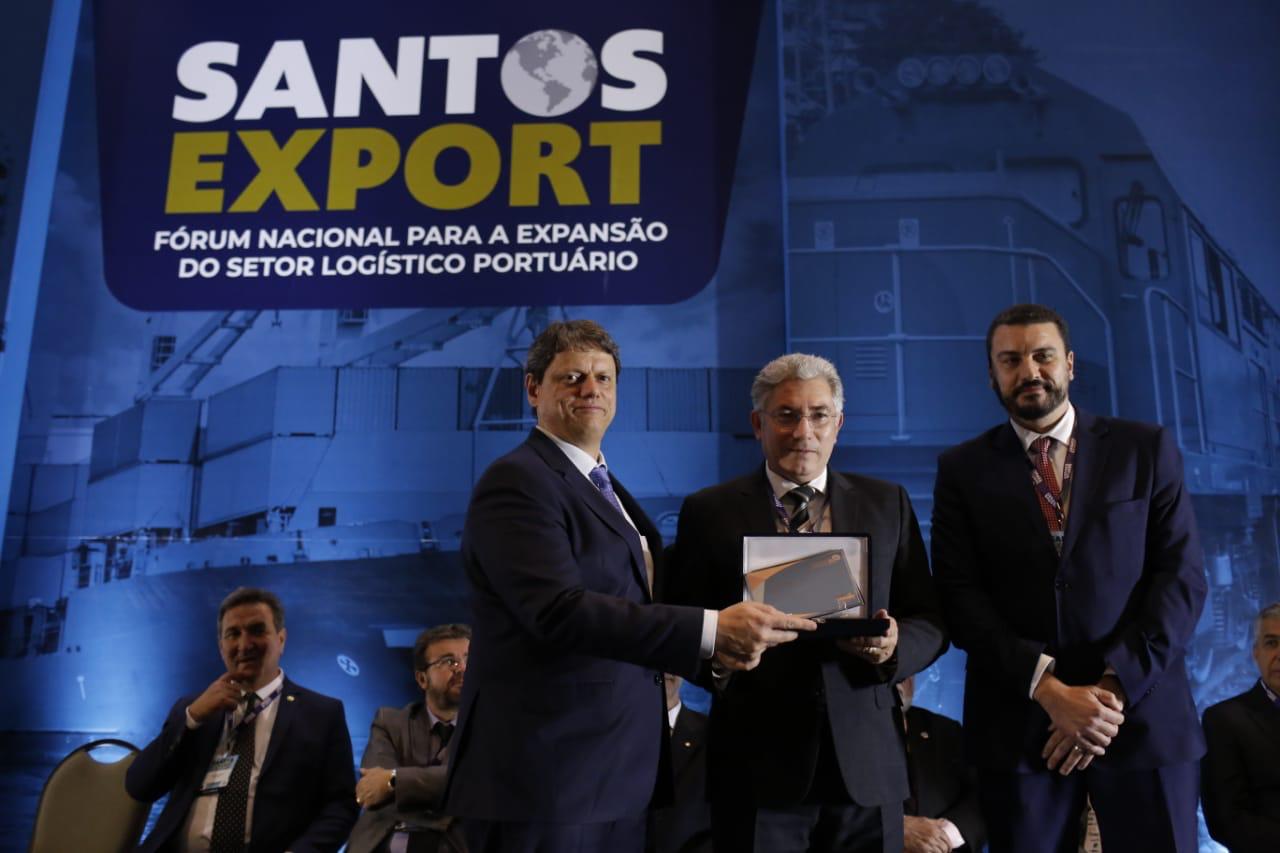Noite de homenagens dos 25 anos do SOPESP no Fórum Nacional Santos Export