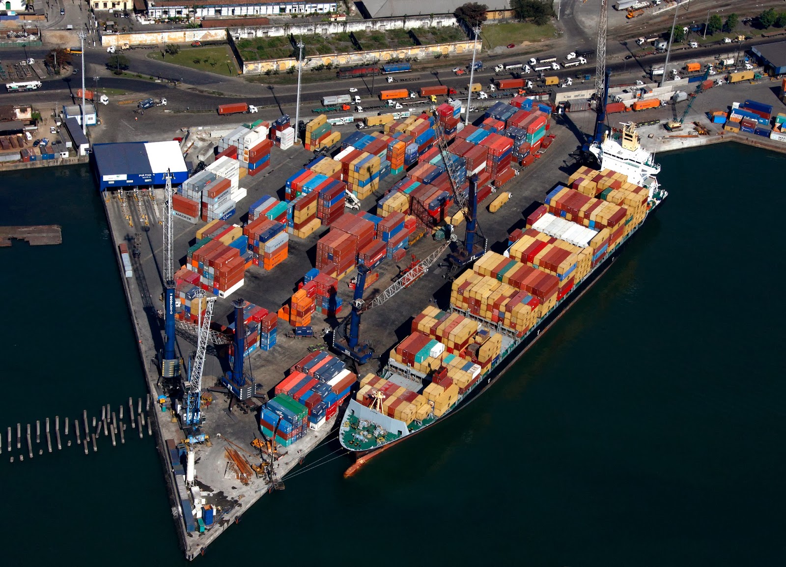 O Porto de Santos e o modelo "landlord port"