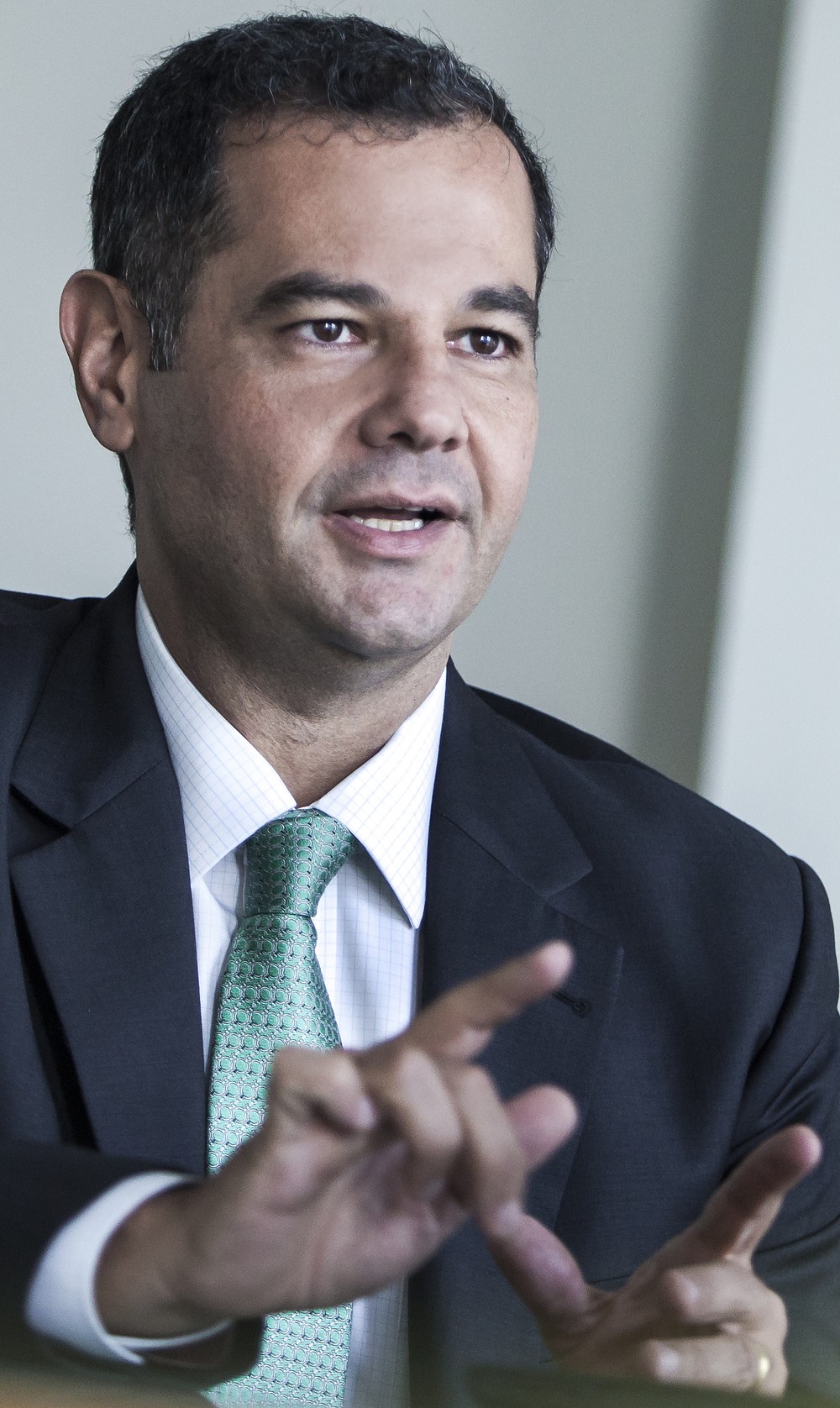 Empresas criam normas para controlar uso do WhatsApp
