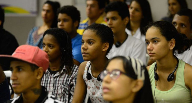 Jovem de até 30 no Brasil não cuida das finanças por preguiça e falta de disciplina