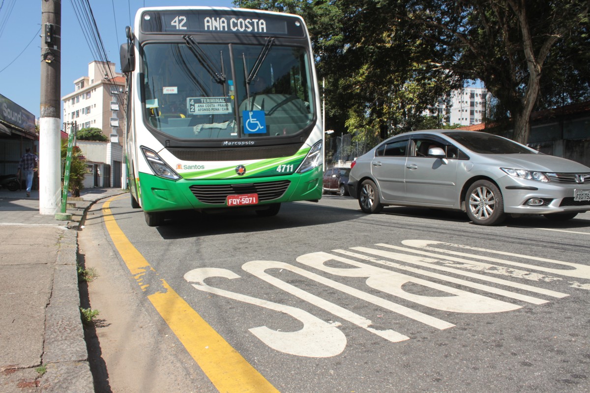 Doria sanciona lei que permite parada fora do ponto de ônibus
