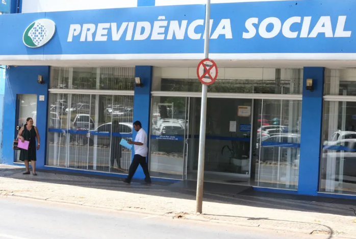 Pagamento do auxilio doença pode passar do INSS para as empresas