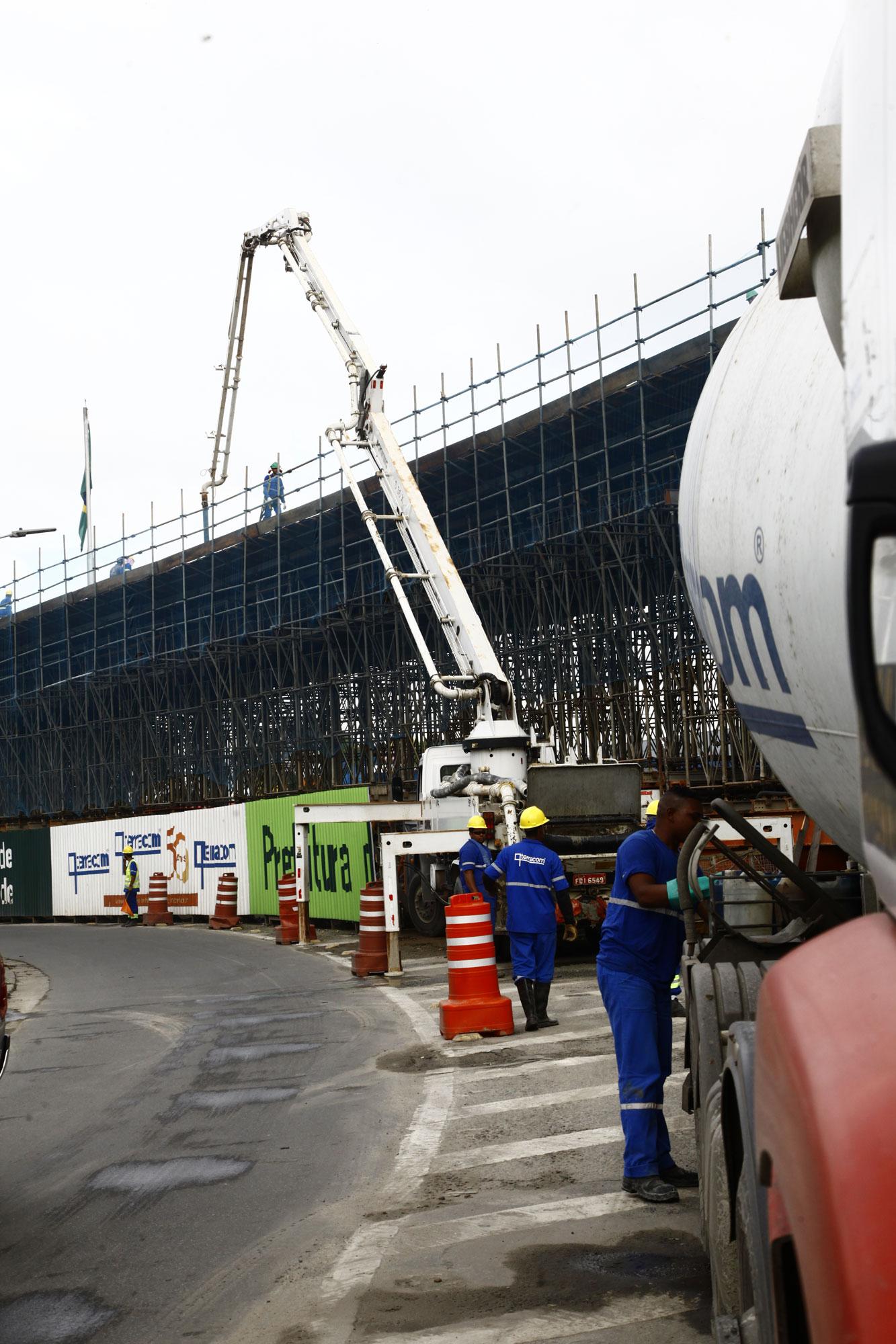 Viaduto da Nova Entrada de Santos atinge quase 60% da concretagem