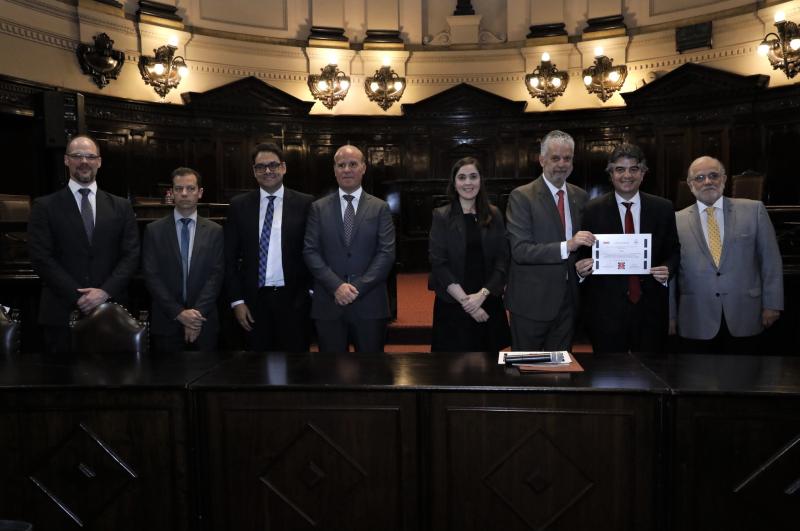 Representados pelo Diretor Executivo Jurídico, Elias Marques de Medeiros Neto, Rumo recebeu o título de "Empresa Amiga da Justiça" do Tribunal de Justiça de São Paulo