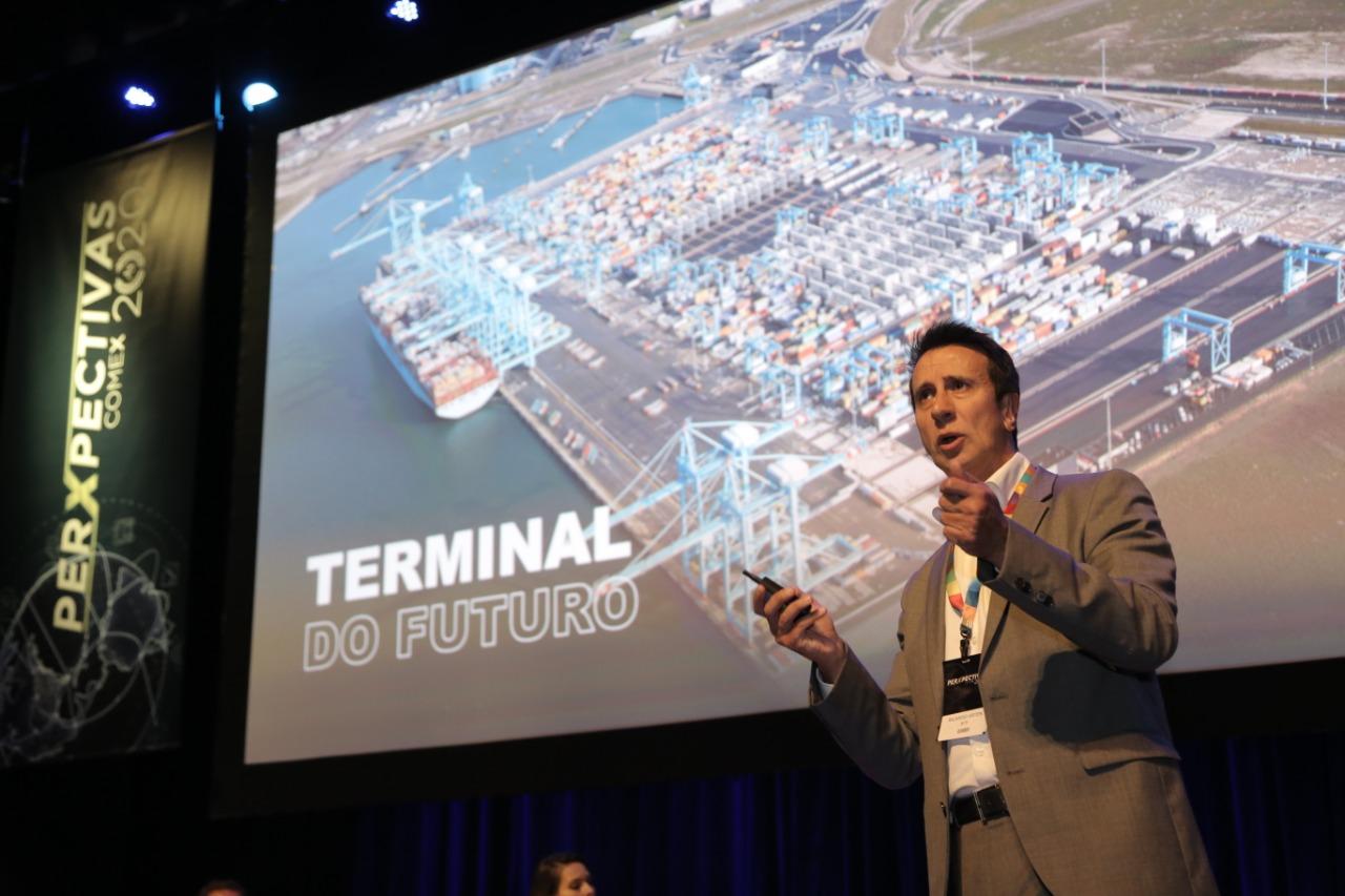 Diretor Presidente da Brasil Terminal Portuário, Ricardo Arten, participou do evento de Comércio Exterior promovido pela Asia Shipping, o Perxpectivas 2020