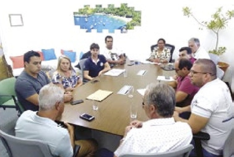 Ilhabela proíbe caminhões nos fins de semana