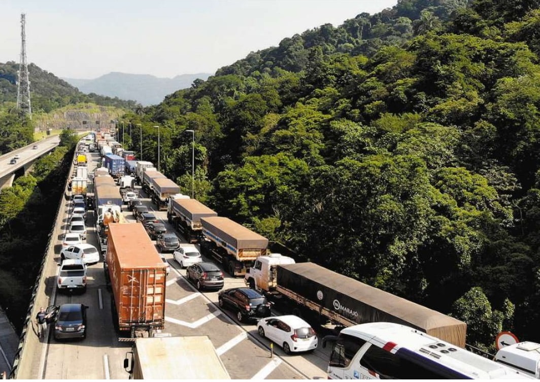 Está aberta a temporada de arrastões na Imigrantes