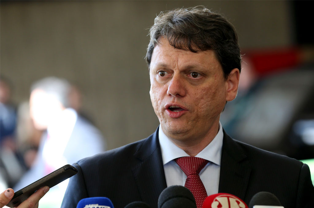 Governo pretende lançar plano de estímulo à cabotagem neste ano