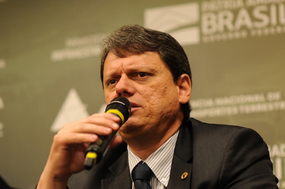 Transnordestina pode ter trecho de PE excluído da concessão, diz ministro