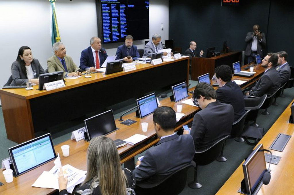 Debatedores confirmam viabilidade econômica e ambiental da hidrovia no São Francisco