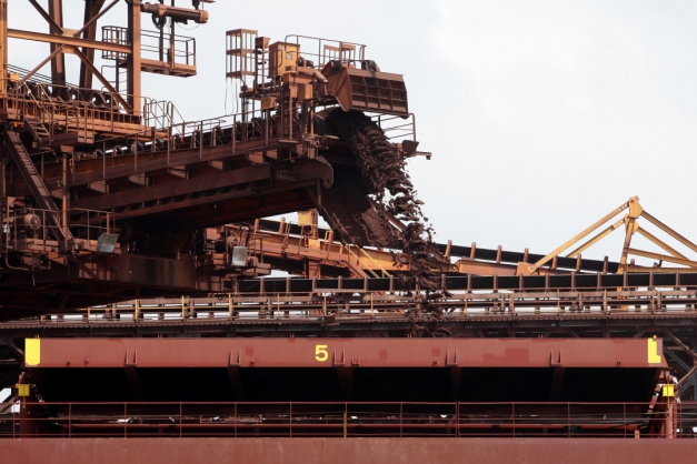 Exportação de minério de ferro do Brasil cresce 15% em outubro ante setembro