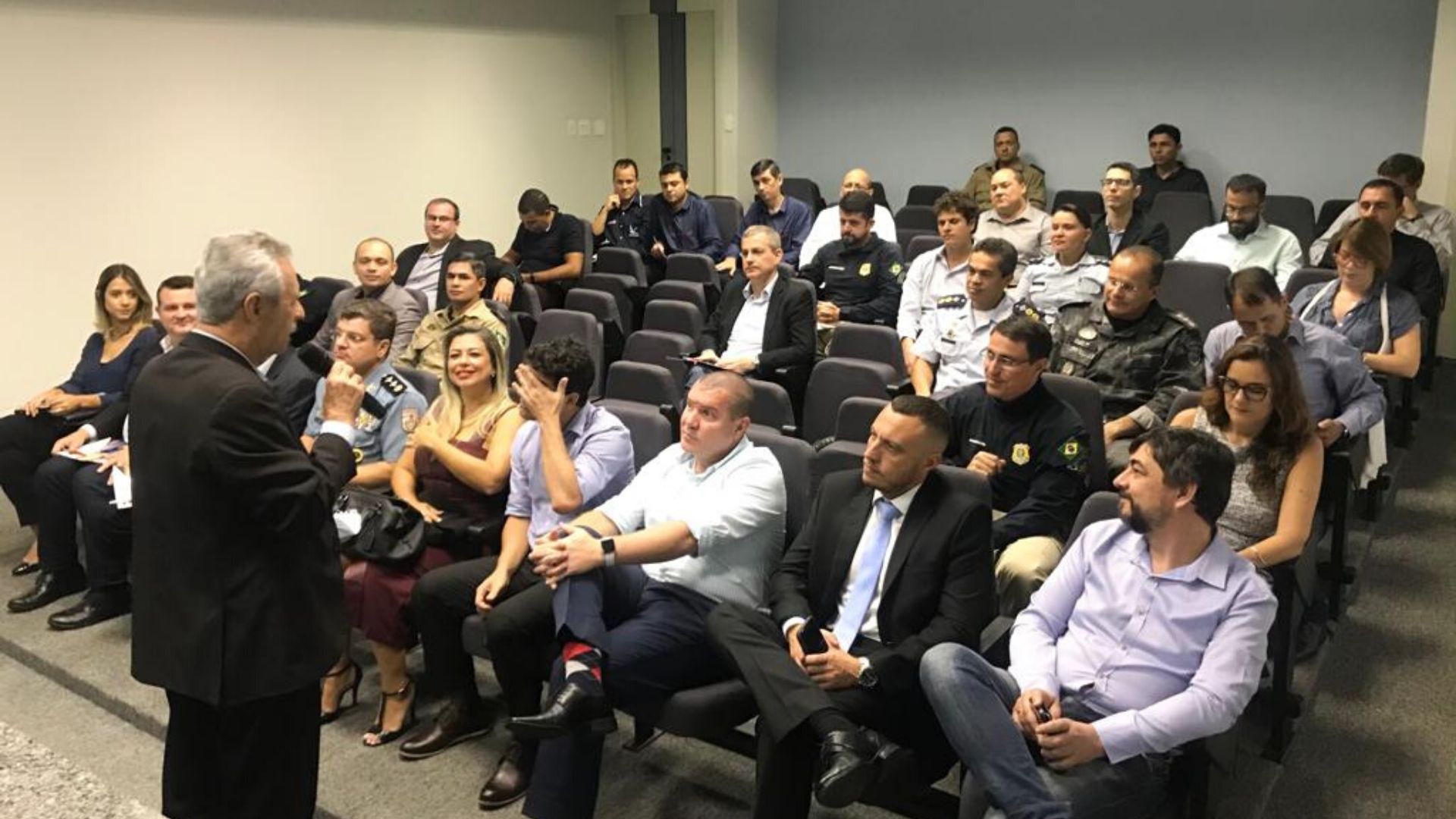 Encontro discute o combate ao roubo de cargas
