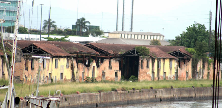 Armazéns seguem abandonados no Porto de Santos
