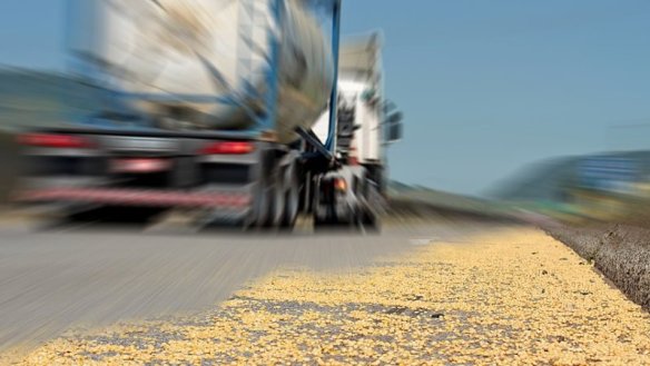 Estudo da Conab mostra perdas no transporte de grãos até os portos