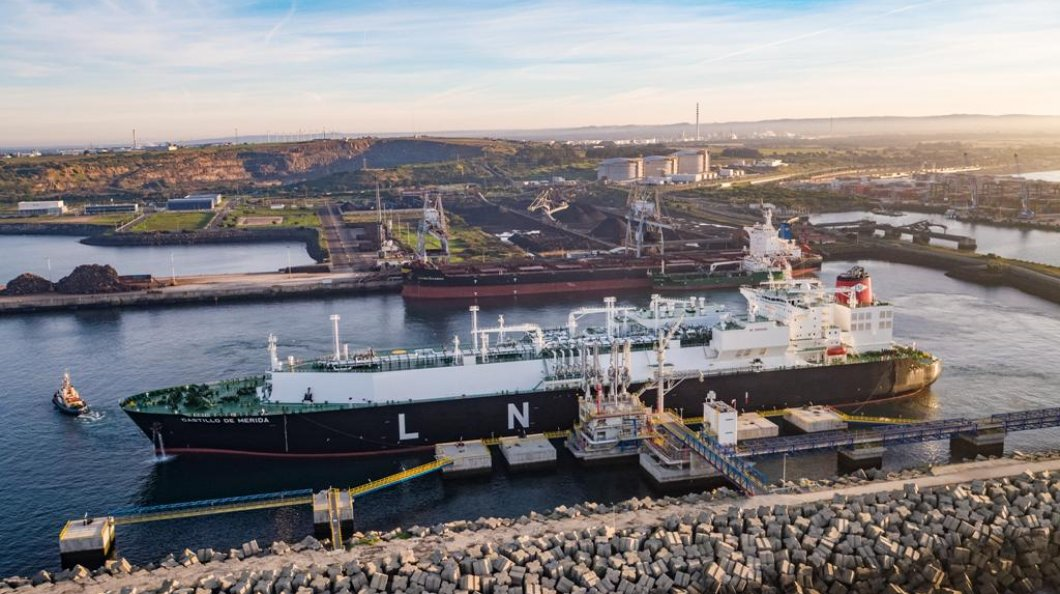 Terminal de gás natural de Sines bate recorde de navios