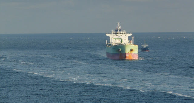 Navios secretos impulsionam exportação de petróleo da Venezuela