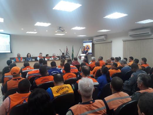 Santos participa de treinamento da Defesa Civil do Estado para Operação Chuvas de Verão