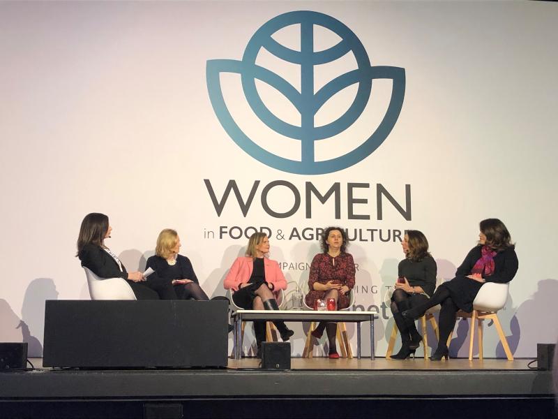 Diretora de RH de Operações Industriais e Funções Corporativas da Bunge, participou de um painel de liderança feminina na cúpula Women in Food & Agriculture em Amsterdã