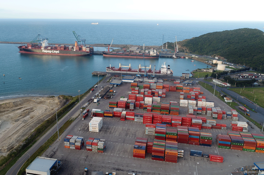 Porto de Imbituba bate recorde histórico de movimentação anual
