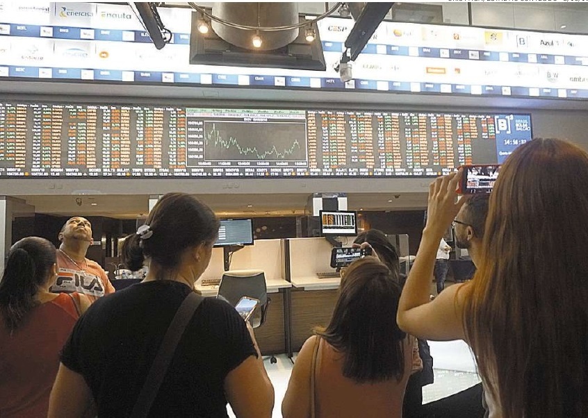 Bovespa supera marca histórica de 110 mil pontos